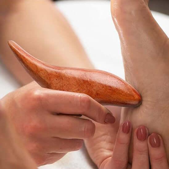 Gua Sha thérapeutique en bois un outil de massage pour points de déclenchement - Maison Princesse